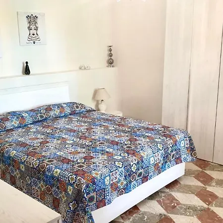 別荘 La Casa Dei Bouganville Lo Stagnone マルサラ